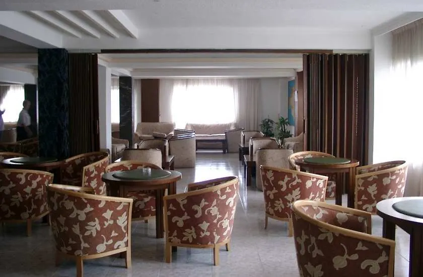 ***  קן פסטייה Hotel Amic Gala ספרד