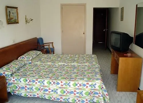 קן פסטייה Hotel Amic Gala 3*, קן פסטייה